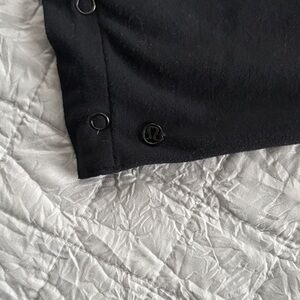 Lululemon Black scarf
